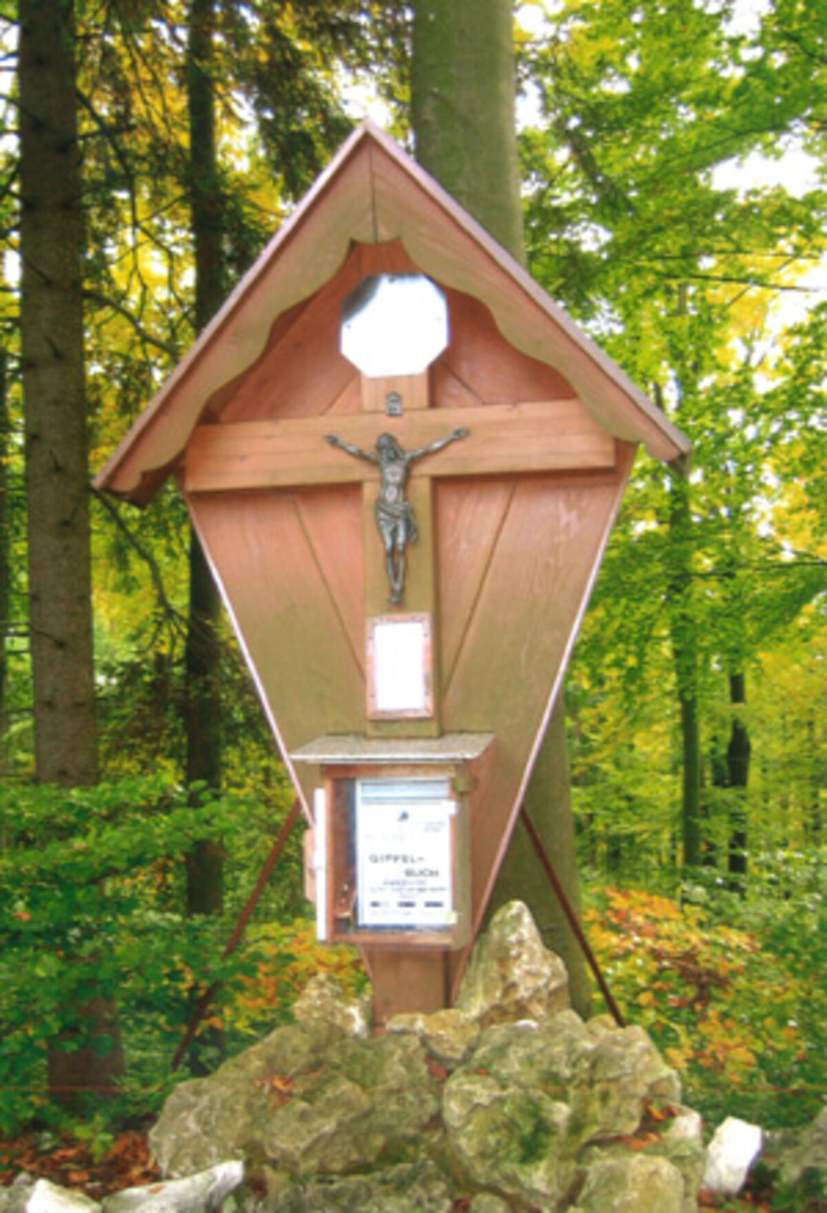 Gipfelkreuz am Wöllerstein